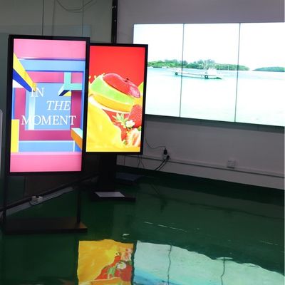 A janela LCD de 65 polegadas indica parte dianteira da loja da tela tomada partido dos fabricantes a única